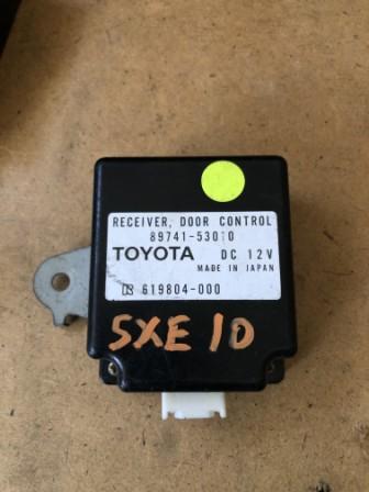 ECU  89741-53010 TOYOTA SXE10 ECU DOOR CONTROL