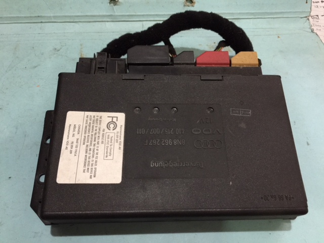 ECU 8N896227F Audi TT Anti Theft Module