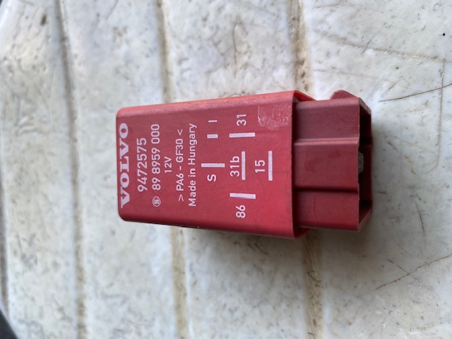 Relay 9472575 Volvo S70 89 8959 000 Relay