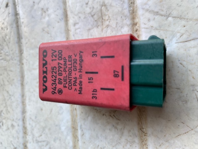 Relay 9434225 Volvo S70 Relay Fuel Pump 89 8797 000