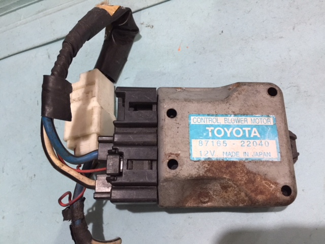 Control Blower Motor 87165-22040 Toyota Harrier ACU30